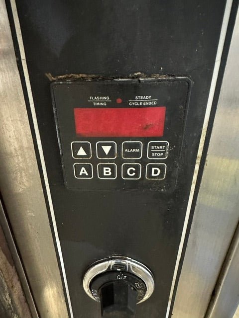 "BKI MODEL CO" H.D COMMERCIAL ELECTRIC CONVECTION OVEN 208V, 3PH - Second Life - Equipment - collection_name