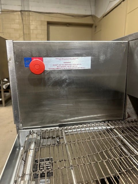 "BLODGETT" ELECTRIC 3 PH SINGLE DECK 21"W CONVEYOR PIZZA OVEN - Bargains R Ours - #collection_name#