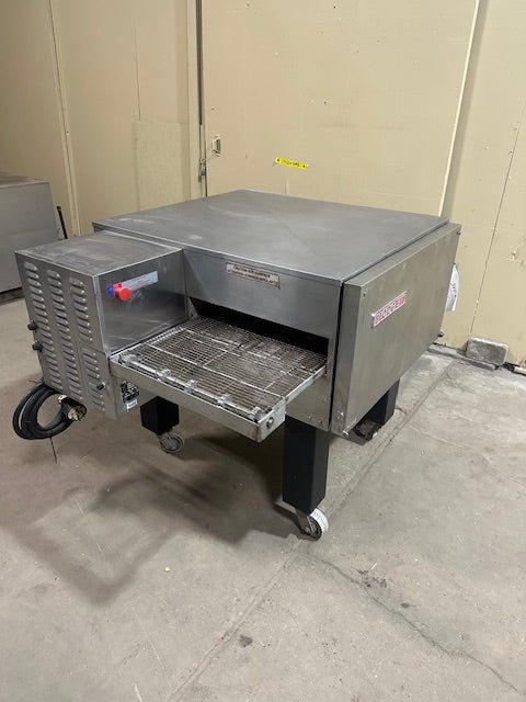 "BLODGETT" ELECTRIC 3 PH SINGLE DECK 21"W CONVEYOR PIZZA OVEN - Bargains R Ours - #collection_name#