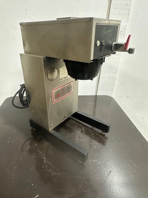 BLOOMFIELD GOURMET 1000 MODEL 8782 POUR OVER AIRPOT BREWER WITH HOT WATER SPIGOT - Second Life - Equipment - collection_name