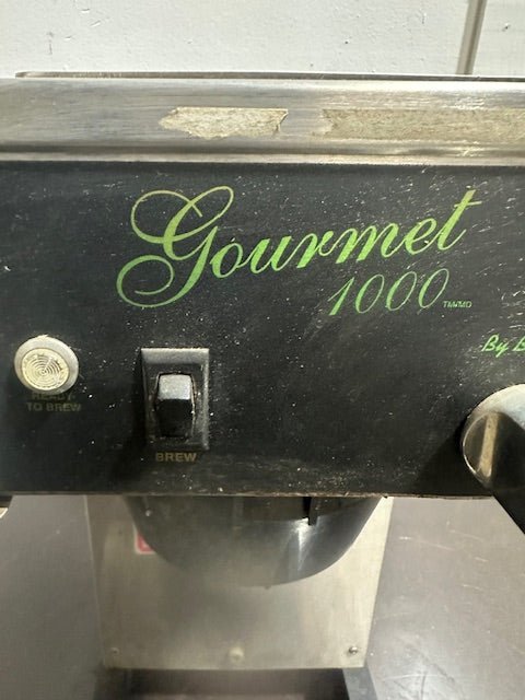 BLOOMFIELD GOURMET 1000 MODEL 8782 POUR OVER AIRPOT BREWER WITH HOT WATER SPIGOT - Second Life - Equipment - collection_name