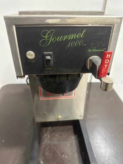 BLOOMFIELD GOURMET 1000 MODEL 8782 POUR OVER AIRPOT BREWER WITH HOT WATER SPIGOT - Second Life - Equipment - collection_name
