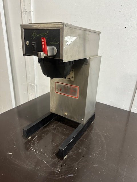 BLOOMFIELD GOURMET 1000 MODEL 8782 POUR OVER AIRPOT BREWER WITH HOT WATER SPIGOT - Second Life - Equipment - collection_name