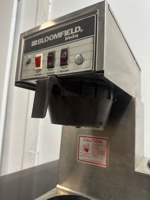 BLOOMFIELD KOFFEE KING MODEL 8571 3 TIERD WARMER WITH BREWER W/ 2 CARAFES - Second Life - Equipment - collection_name