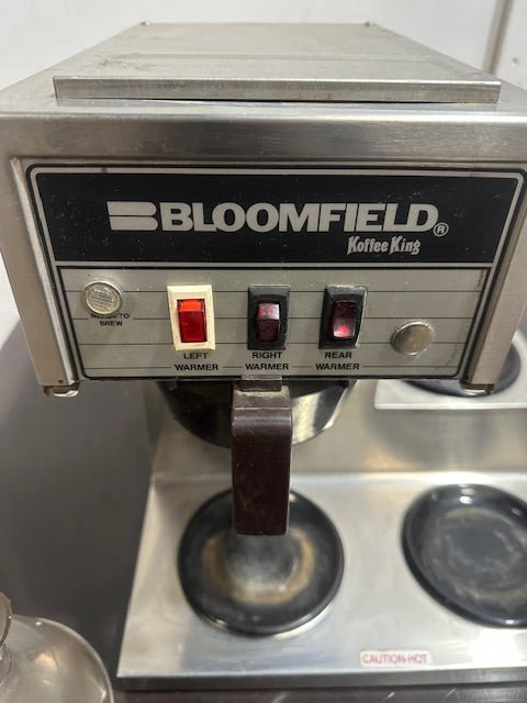BLOOMFIELD KOFFEE KING MODEL 8571 3 TIERD WARMER WITH BREWER W/ 2 CARAFES - Second Life - Equipment - collection_name