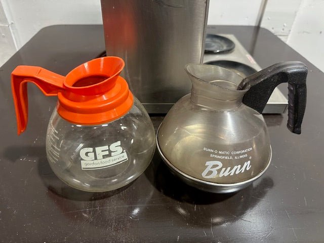 BLOOMFIELD KOFFEE KING MODEL 8571 3 TIERD WARMER WITH BREWER W/ 2 CARAFES - Second Life - Equipment - collection_name