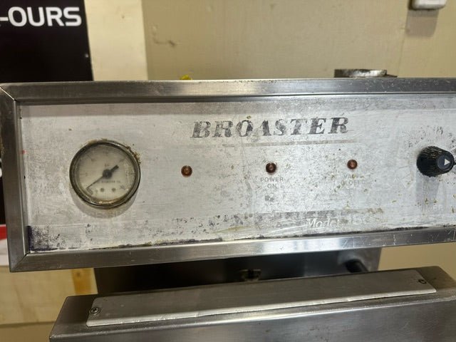 "BROASTER"ELECTRIC PRESURE FRYER WITH OIL FILTRATION SYSTEM - Bargains R Ours - #collection_name#