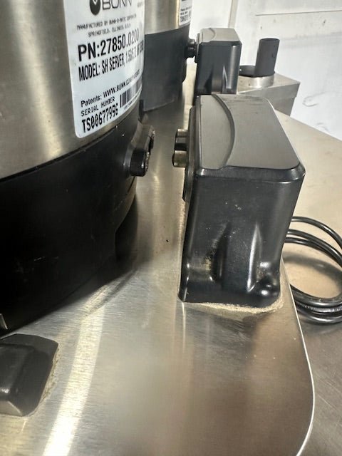 BUNN 2SH RW SERIES DOUBLE WARMER W/ 2 1.5 GALLON SERVER DISPENSERS - Second Life - Equipment - collection_name