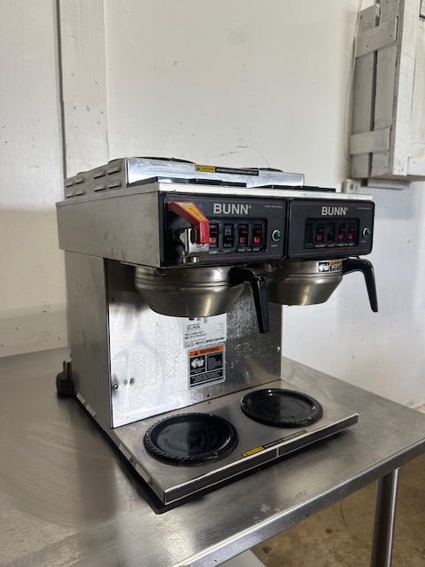 "BUNN CWTF4/2,TWIN"POUR OVER OR DIRECT LINE COFFEE BREWER W/6 WARMERS, 1PH - Second Life - Equipment - collection_name