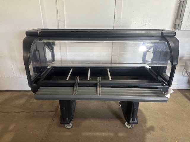CAMBRO DOUBLE SIDED ICE BED BUFFET W/ FOLDABLE SNEEZE GUARDS AND TRAY SLIDES - Second Life - Equipment - collection_name