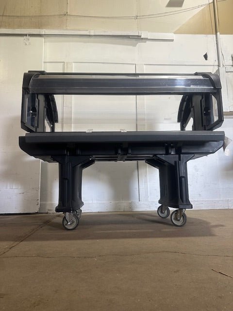 CAMBRO DOUBLE SIDED ICE BED BUFFET W/ FOLDABLE SNEEZE GUARDS AND TRAY SLIDES - Second Life - Equipment - collection_name