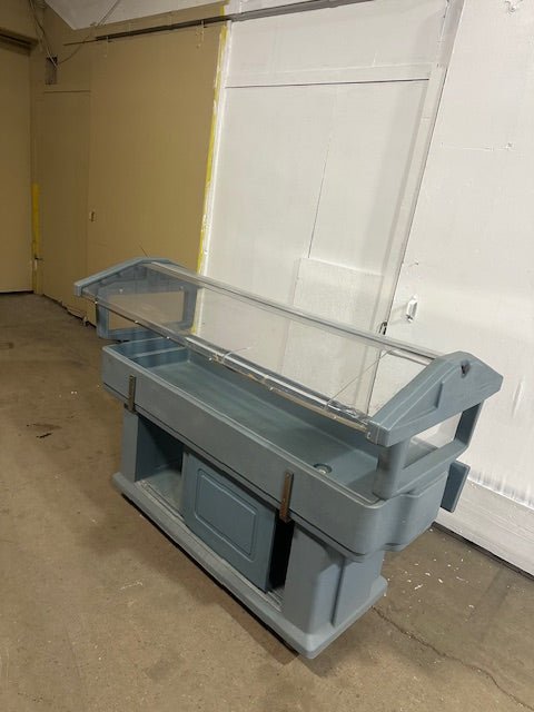 CAMBRO ICE BATH BUFFET WITH ONE SIDE TRAY SLIDE AND STORAGE - 5 WELLS - Bargains R Ours - #collection_name#