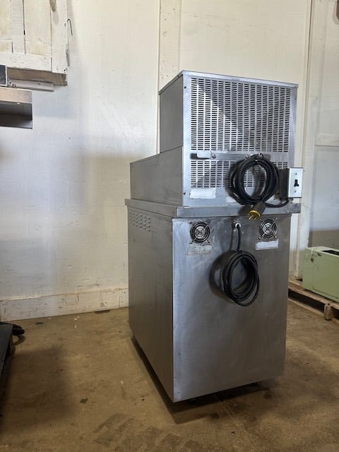 "CARTER - HOFFMANN" VERTICAL CRISP N' HOLD COMMERCIAL HOT FOOD HOLDING CABINET - Second Life - Equipment - collection_name