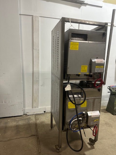 "CLEVELAND OES 6.10 MINI" 208V 3PH ELECTRIC COMBI OVEN STEAMER, DOUBLE STACK - Second Life - Equipment - collection_name