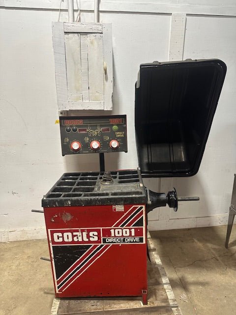 "COATS 1001"DIRECT - DRIVE COMPUTER WHEEL/TIRE BALANCER FOR TRUCK & CAR ,3PH 220V - Second Life - Equipment - collection_name