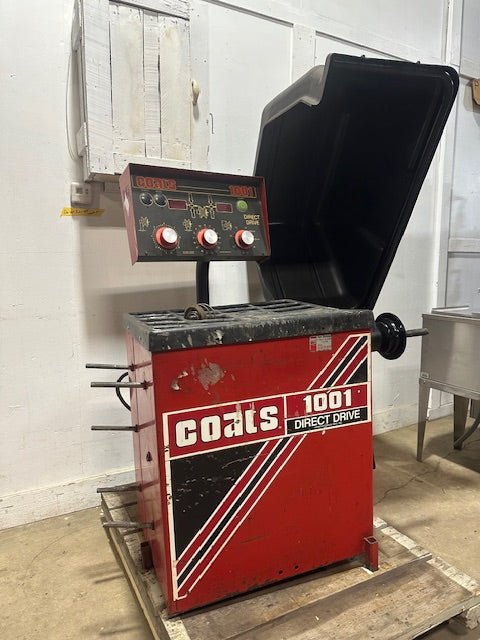 "COATS 1001"DIRECT - DRIVE COMPUTER WHEEL/TIRE BALANCER FOR TRUCK & CAR ,3PH 220V - Second Life - Equipment - collection_name