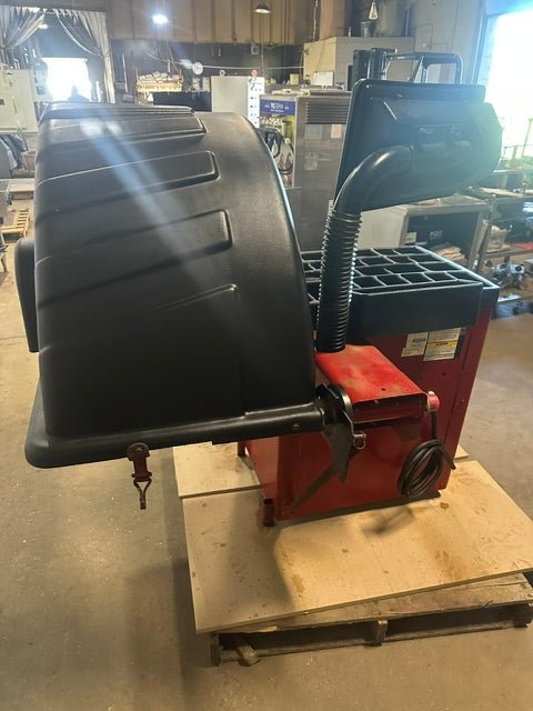 "COATS 1250" DIRECT- DRIVE TIRE BALANCING MACHINE, HIGH VOLUME SOLUTION 220V 1PH - Second Life-Equipment-#collection_name#