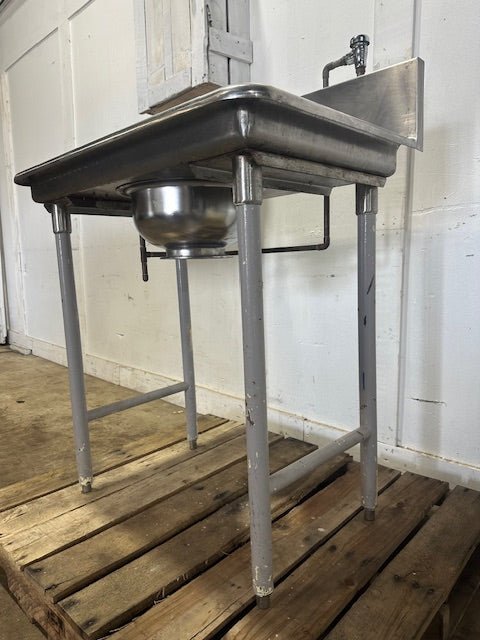 "COMMERCIAL S.S Waste Food disposable sink 48"H x 36"W x 25"D - Second Life - Equipment - collection_name