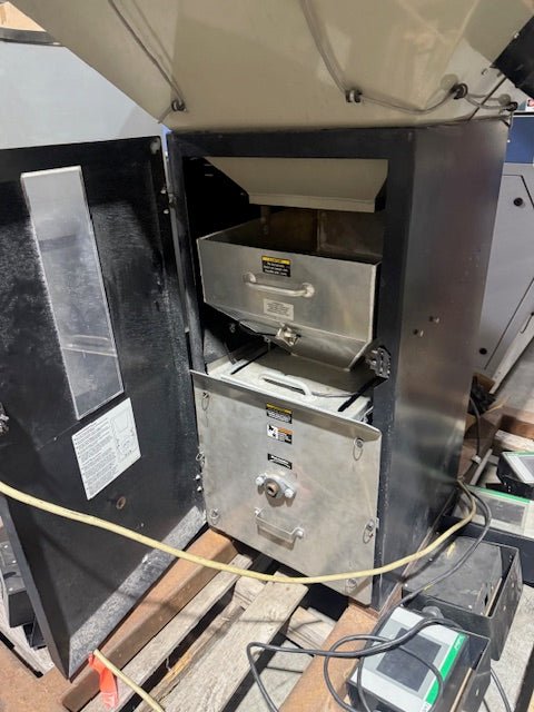 CONAIR TRUEBLEND TB900 GRAVIMETRIC PLASTIC BLENDER W/ EXTRA CONTROL BOARDS - Second Life - Equipment - collection_name