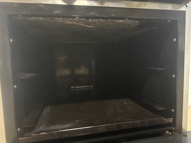 "COOKRITE" H.D COMMERCIAL NAT GAS 4 BURNER STOVE WITH OVEN ON CASTERS - Second Life - Equipment - collection_name