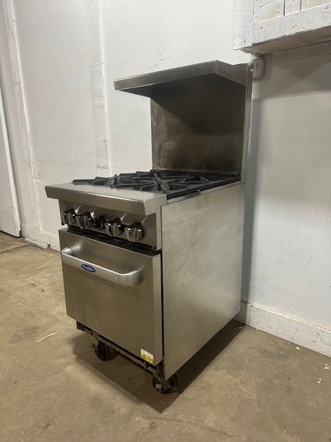 "COOKRITE" H.D COMMERCIAL NAT GAS 4 BURNER STOVE WITH OVEN ON CASTERS - Second Life - Equipment - collection_name
