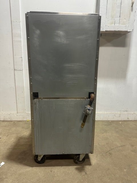"COOKRITE" H.D COMMERCIAL NAT GAS 4 BURNER STOVE WITH OVEN ON CASTERS - Second Life - Equipment - collection_name