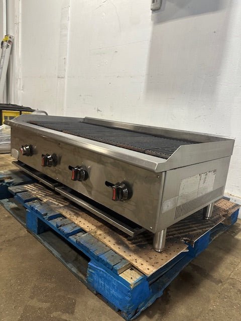 "COOLER DEPOT" H.D COMMERCIAL 47.5"W N Gas Radiant Countertop Charbroiler Grill - Second Life - Equipment - collection_name