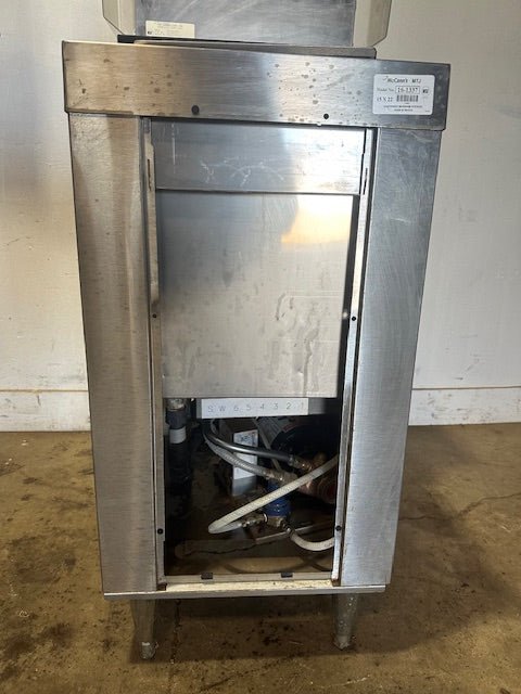 "CORNELIUS CB1522AHKE" 6 HEADS SODA MACHINE W/ ICE BIN AND CARBONATOR PUMP - Second Life - Equipment - collection_name