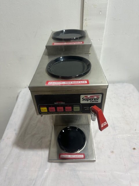 "CUTTIS SCALPH - 3D - 63"&nbsp; 120V 1PH DIRECT LINE COFFEE BREWER WITH 3 WARMERS - Second Life - Equipment - collection_name