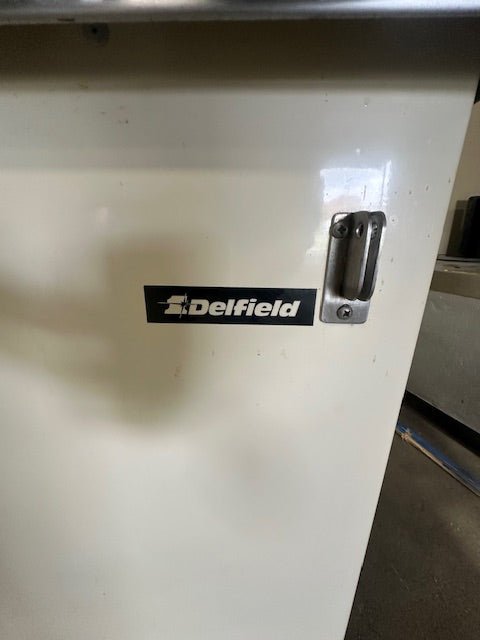 DELFIELD 2 WELL ELECTRIC FOOD WARMER SINGLE SIDED SNEEZE GUARD - Bargains R Ours - #collection_name#