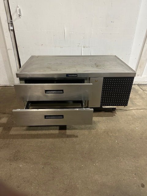 "DELFIELD" REFRIGERATED TWO DRAWER CHEF BASE UNDER COUNTER REFRIGERATOR - Second Life - Equipment - collection_name