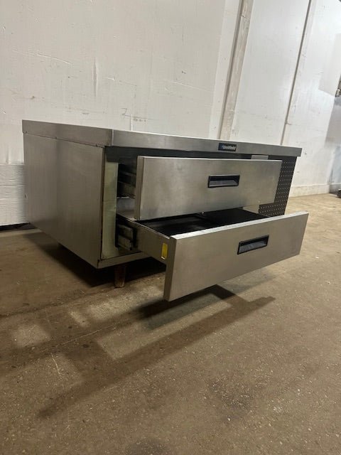 "DELFIELD" REFRIGERATED TWO DRAWER CHEF BASE UNDER COUNTER REFRIGERATOR - Second Life - Equipment - collection_name