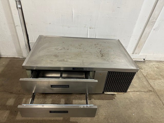 "DELFIELD" REFRIGERATED TWO DRAWER CHEF BASE UNDER COUNTER REFRIGERATOR - Second Life - Equipment - collection_name