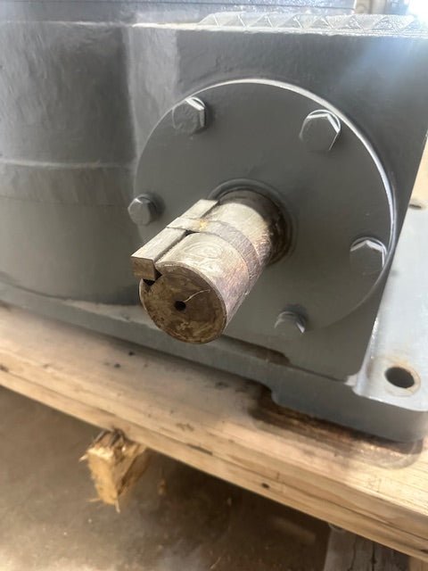 DELROYD 11 - 1/4 V120 - 10 - 1A WORM GEAR REDUCER - Second Life - Equipment - collection_name