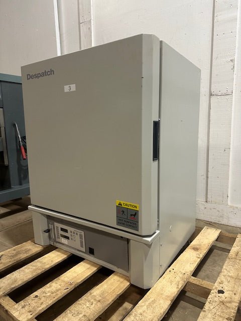 "DESPATCH LAC1 - 38A - 6" 120v, 1ph, Industrial Laboratory Oven with 3 rack, 500*F - Second Life - Equipment - collection_name