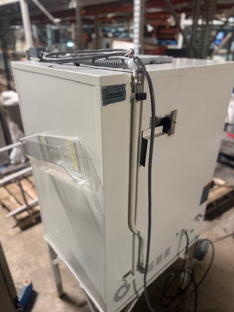 Despatch Oven LND SERIES Industrial Lab Drying OVEN WITH PROTOCOOL CONTROLON STAND and 3 racks - Second Life - Equipment - collection_name