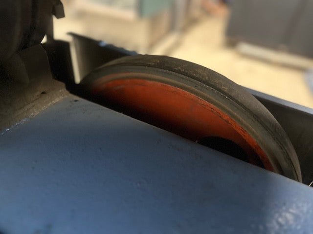 "DOALL 1612 - 0" 230V PH3 HEAVY DUTY INDUSTRIAL VERTICAL BAND SAW, 24 X 24 TABLE - Second Life - Equipment - collection_name