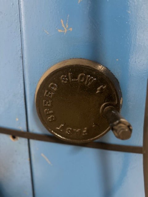 "DOALL 1612 - 0" 230V PH3 HEAVY DUTY INDUSTRIAL VERTICAL BAND SAW, 24 X 24 TABLE - Second Life - Equipment - collection_name