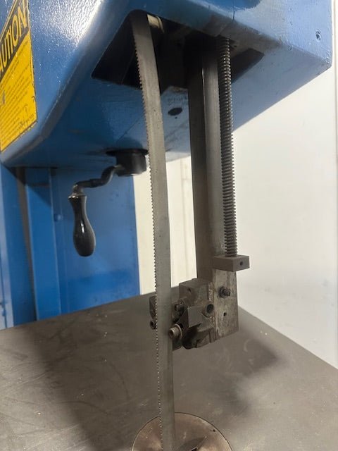 "DOALL 1612 - 0" 230V PH3 HEAVY DUTY INDUSTRIAL VERTICAL BAND SAW, 24 X 24 TABLE - Second Life - Equipment - collection_name