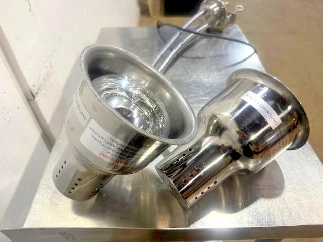 DOUBLE ARM HEAT LAMP w/TABLE CLAMP, FOOD WARMER, 500W, 120V, REGULAR PLUG - Second Life - Equipment - collection_name