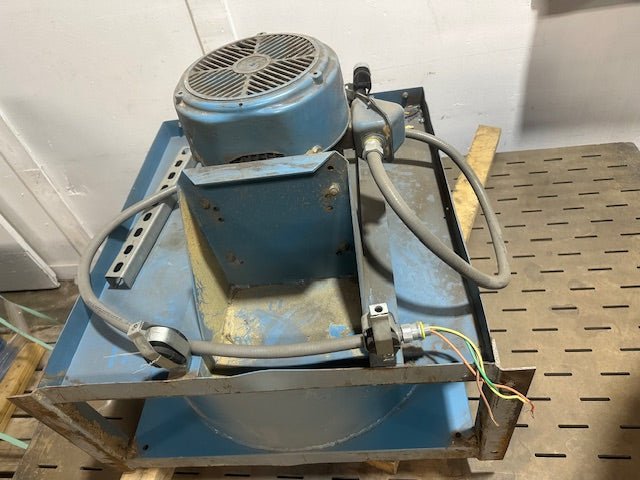 "DUSTVENT" 6X4F2 72"Wx50D" DOWNDRAFT TABLE W/ 208 - 230/460, 7.5HP BLOWER UNIT - Second Life - Equipment - collection_name