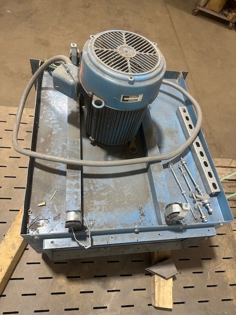 "DUSTVENT" 6X4F2 72"Wx50D" DOWNDRAFT TABLE W/ 208 - 230/460, 7.5HP BLOWER UNIT - Second Life - Equipment - collection_name