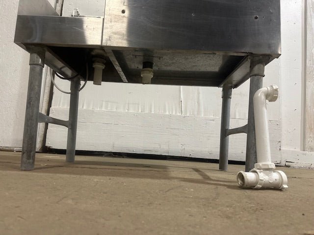 "EAGLE" NSF S.STEEL UNDER COUNTER BAR BLENDER STATION WITH SINK AND OUTLETS - Second Life - Equipment - collection_name