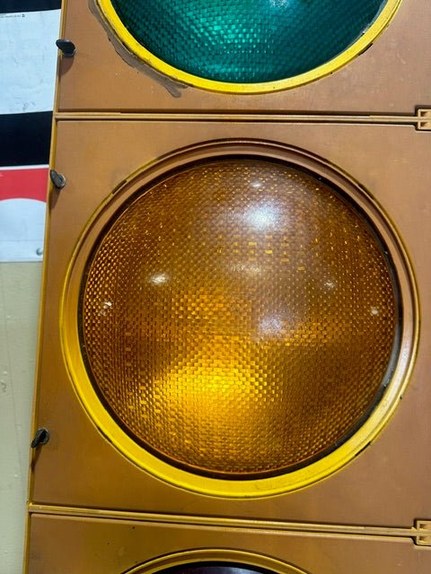 EAGLE RED YELLOW GREEN COVER TRAFFIC LIGHT WITHOUT WEATHER COVER - Bargains R Ours - #collection_name#