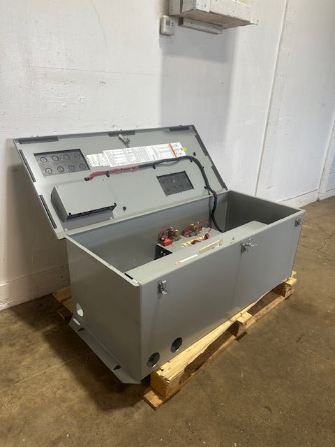 EATON 225AMP NTVEKDA30225BSU CUTLER - HAMMER TRANSFER SWITCH 120/208V, 3PH,3 POLES - Second Life - Equipment - collection_name