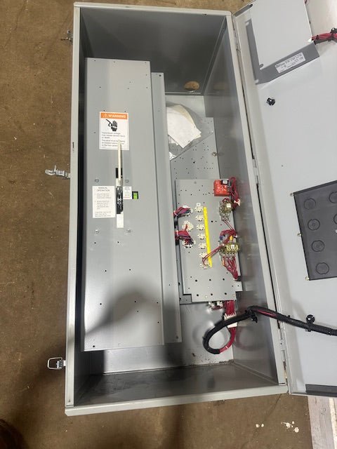 EATON 225AMP NTVEKDA30225BSU CUTLER - HAMMER TRANSFER SWITCH 120/208V, 3PH,3 POLES - Second Life - Equipment - collection_name