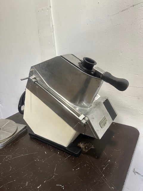 ELECTROLUX DITO TR 22 COMMERCIAL PROCESSOR CHOPPER /SLICER/SHREDDER w/ 5 BLADES - Second Life - Equipment - collection_name