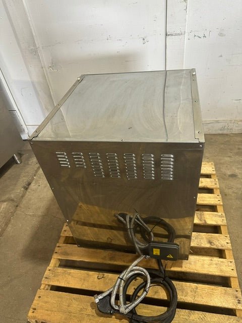 "ELECTROLUX WT30H208DU"H.D HIGH TEMP UNDERCOUNTER GLASS/DISHWASHER 208V 1PH - Second Life-Equipment-#collection_name#