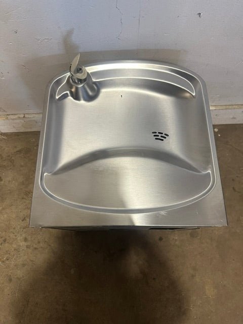 "ELKAY EZFSTL8 1E" WALL MOUNTED WATER COOLER DRINKING FOUNTAIN, 115V, 1PH - Second Life - Equipment - collection_name