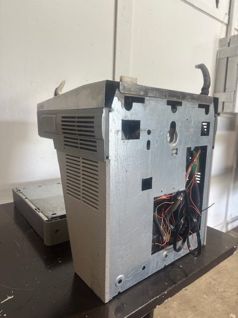 ELKAY LZS8WSLP EZH20 ADA 8GPH WALL MTD REFRIG DRINKING FOUNTAIN W/BOTTLE FILLER - Second Life - Equipment - collection_name
